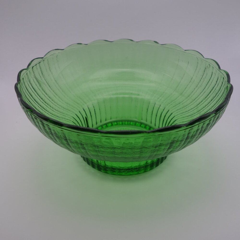 Vintage EO Brody Co M2000 Cleveand O.USA Green Glass Bowl